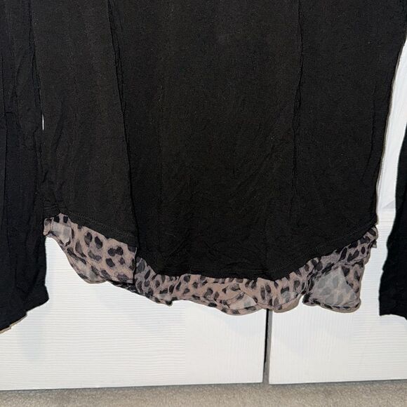 RED HAUTE Top 🐆 - Picture 3 of 5